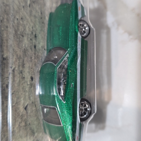 Hot  Wheels Premium 1972 Ford Grand Torino Sport - Picture 3 of 4